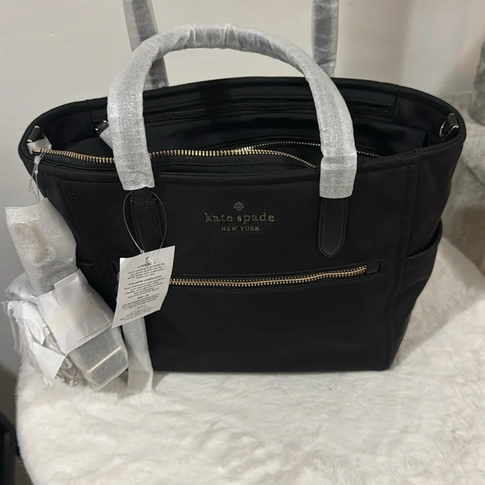 NWT Kate Spade Medium Chelsea Satchel Black Nylon Gold Tone Hardware. - Picture 5 of 7
